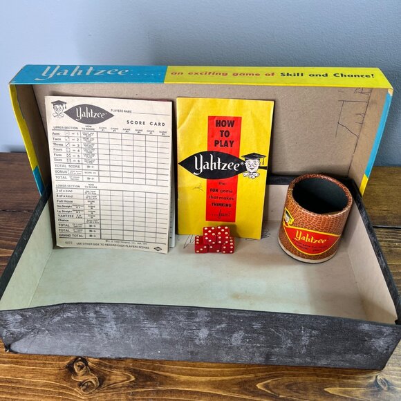 Vintage 1972 E. S. Lowe Yahtzee Board Game of Skill & Chance - Picture 7 of 12
